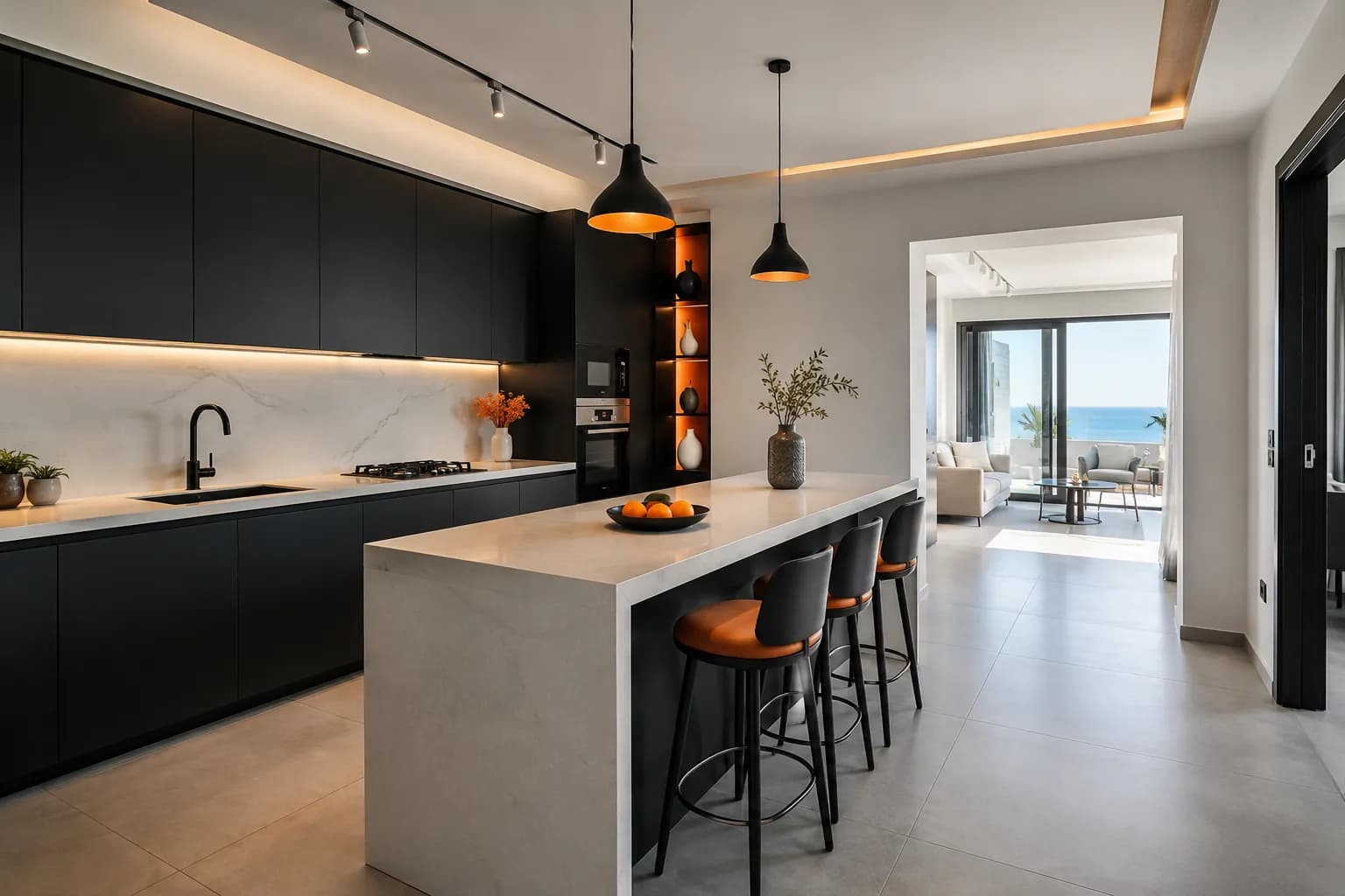 Cuisine équipée et intérieur en cours de finition.
